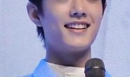 肖战小鹿茶最新爆料,神秘新品即将亮相，粉丝翘首以盼！